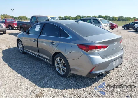 2018 Hyundai Sonata Sport z USA, uszkodzony, nr VIN 5NPE34AF1JH670507